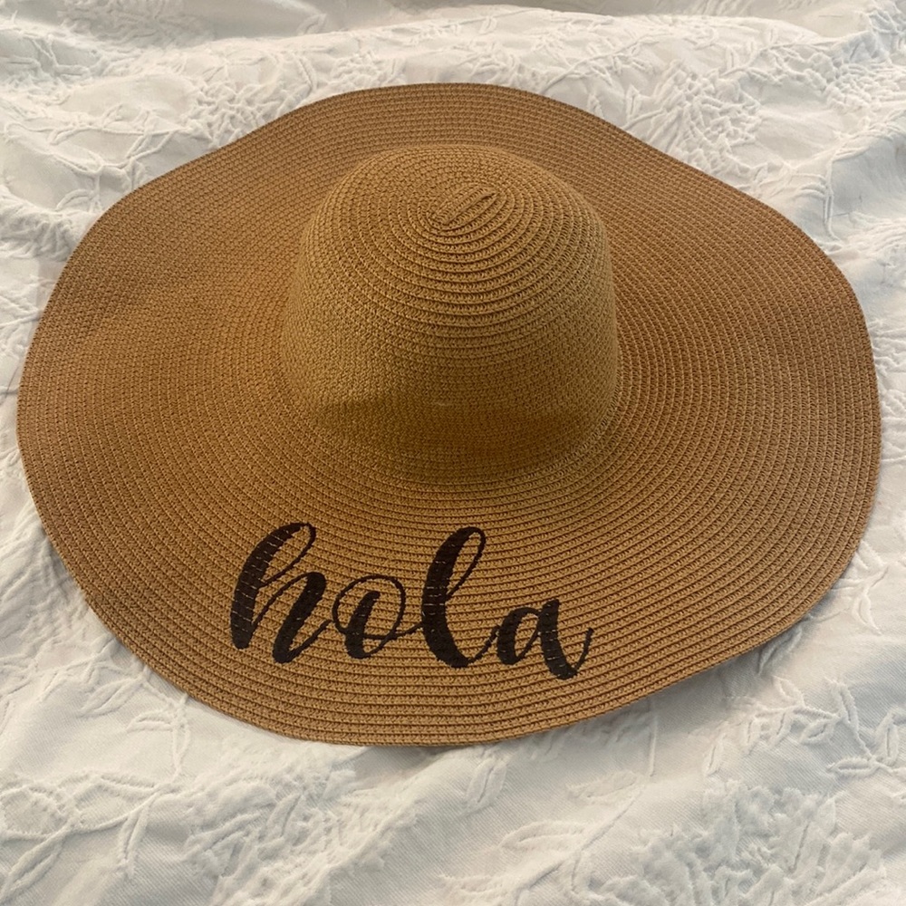 Embroidered Hola Sun hat